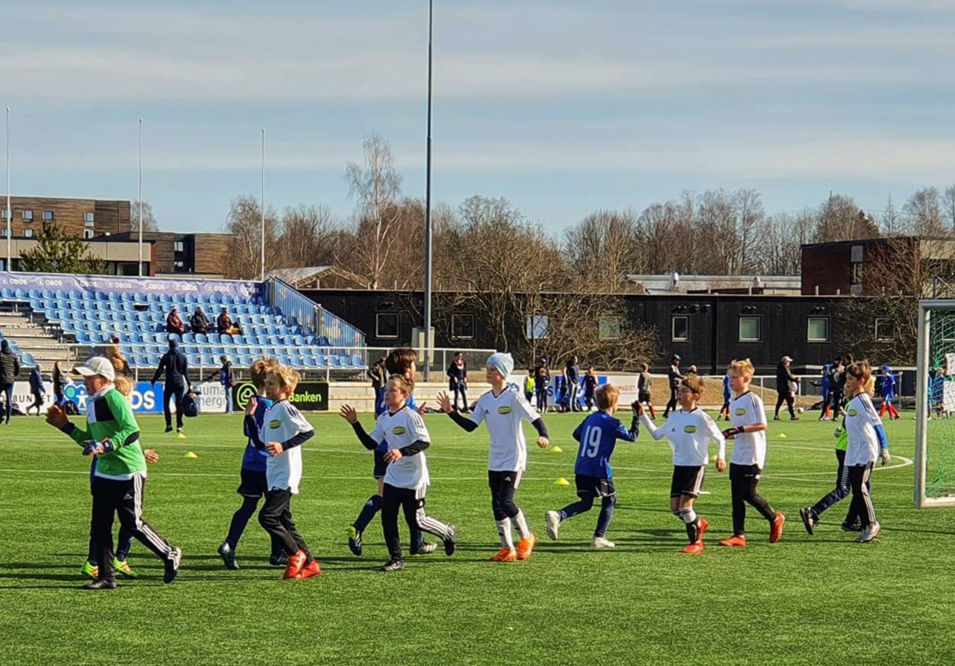 Fotballsesongen er sparket i gang